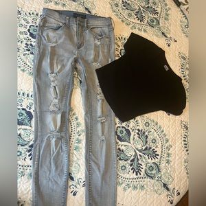 Jeans Aeropostale size 6 and top black small